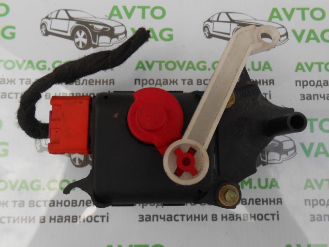 Моторчик заслонки печки