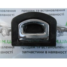  Фиксатор багажника