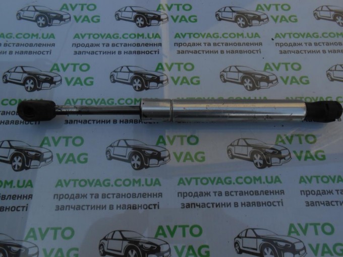 Амортизатор крышки багажника